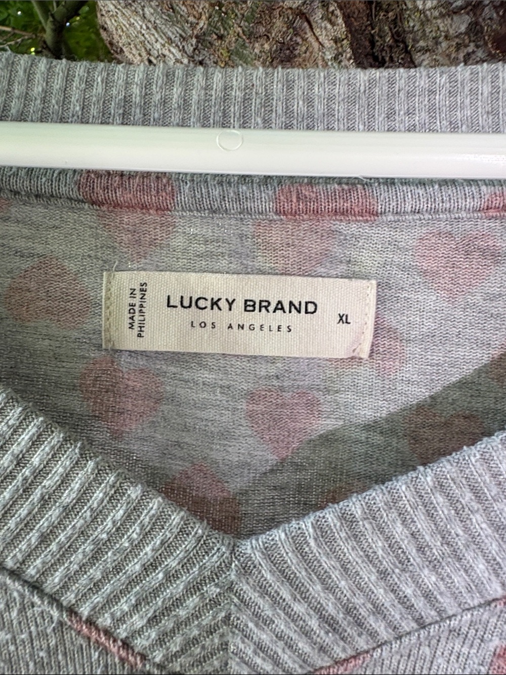 Lucky Brand grey V-Neck Sweater with Pink Hearts - Picture 3 of 4